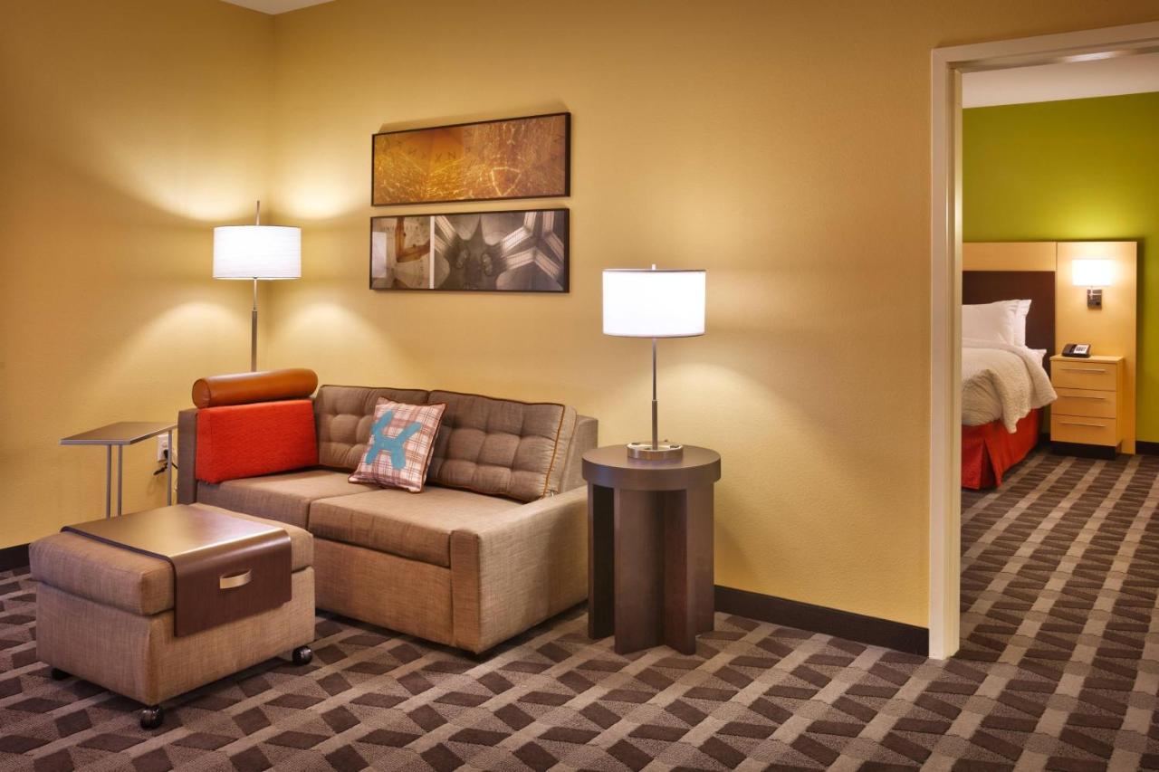 Towneplace Suites By Marriott דיקינסון מראה חיצוני תמונה