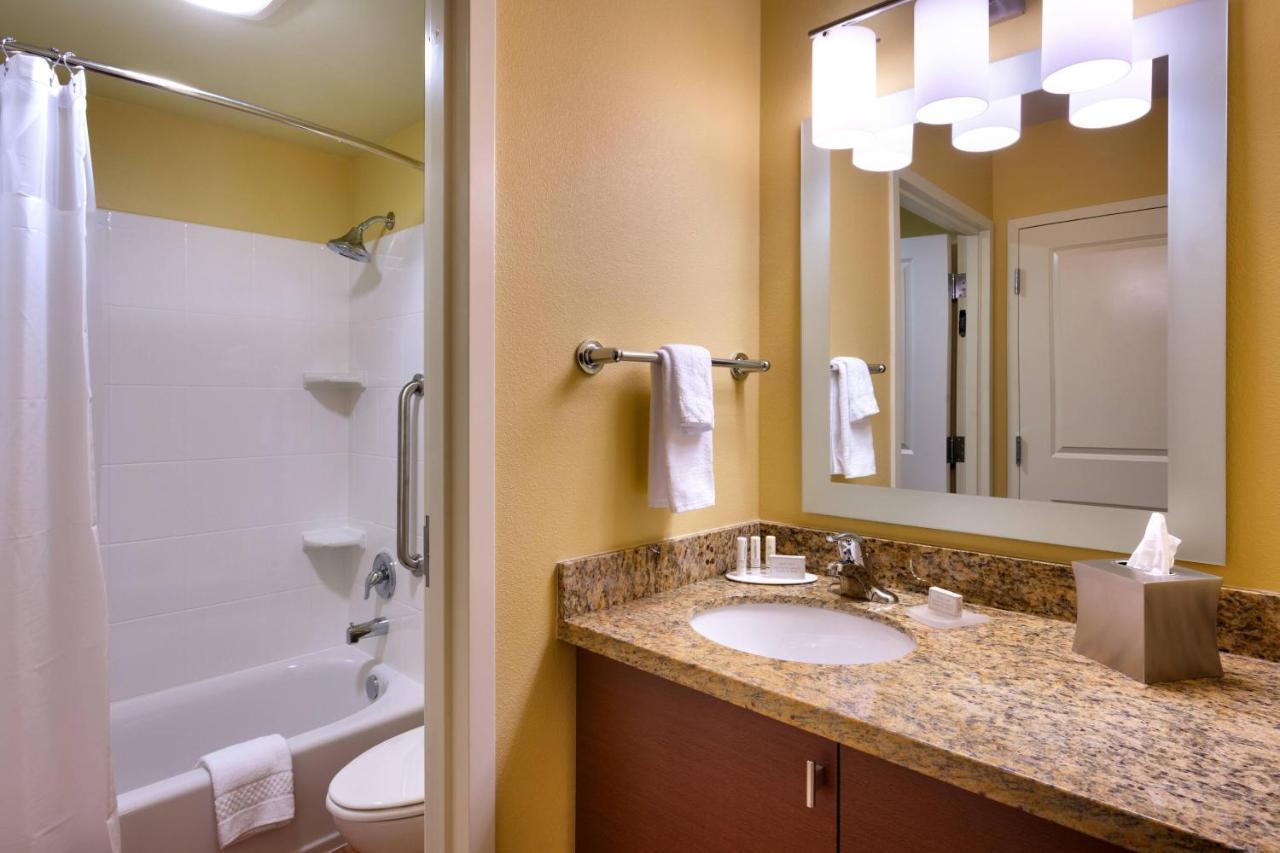 Towneplace Suites By Marriott דיקינסון מראה חיצוני תמונה