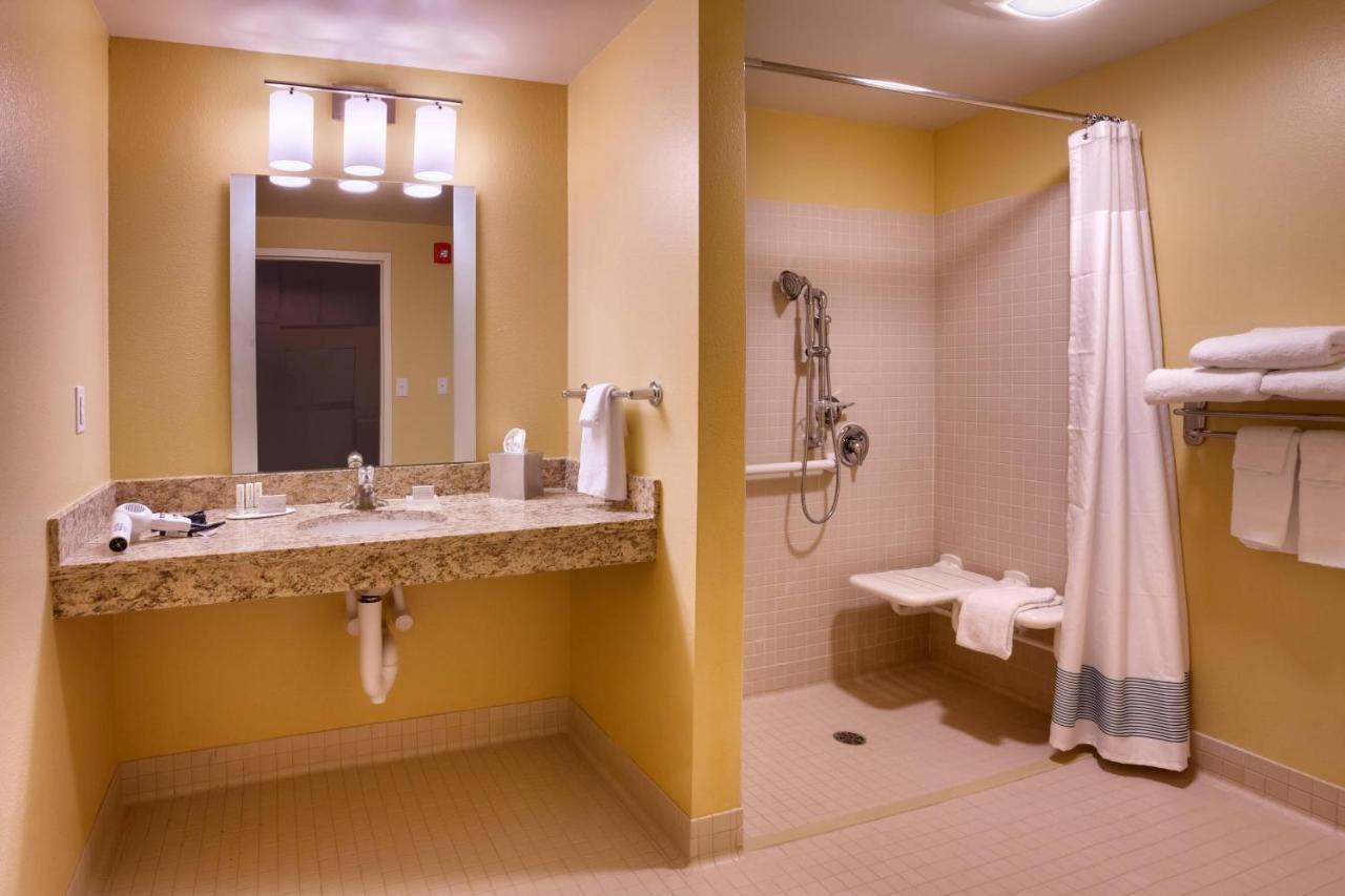 Towneplace Suites By Marriott דיקינסון מראה חיצוני תמונה