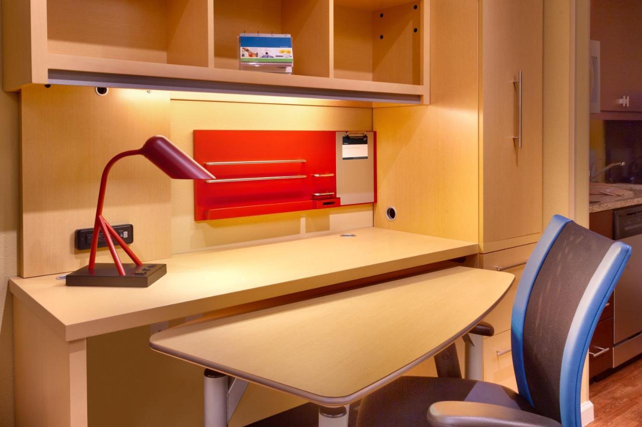 Towneplace Suites By Marriott דיקינסון מראה חיצוני תמונה