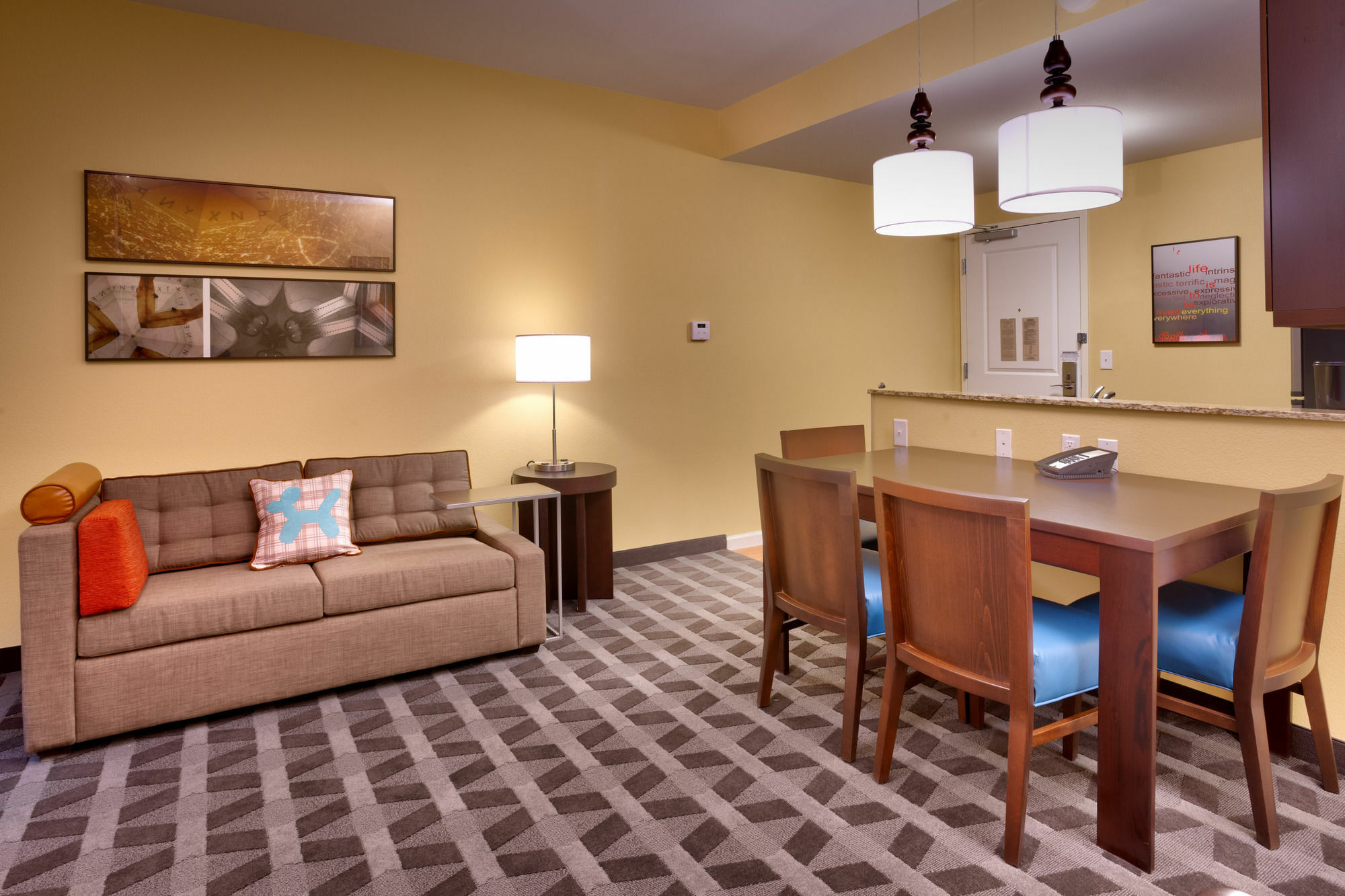 Towneplace Suites By Marriott דיקינסון מראה חיצוני תמונה